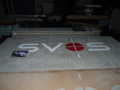 Výstavba monolitického plotu