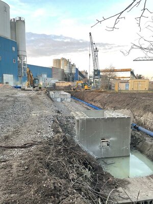 Záchytná jímka a parschaluv žlab