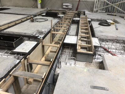 Výrobní haly  - železobetonové monolity pro výrobní technologie