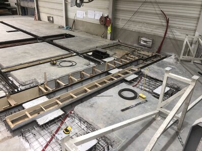 Výrobní haly  - železobetonové monolity pro výrobní technologie