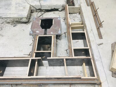 Výrobní haly  - železobetonové monolity pro výrobní technologie