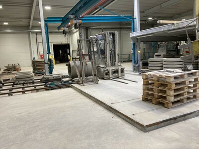 Výrobní haly  - železobetonové monolity pro výrobní technologie