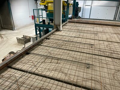 Výrobní haly  - železobetonový monolit pro skladování výrobků nad výrobní linkou