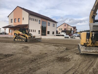 Konstrukční násypy venkovních ploch pod železobetonové kryty