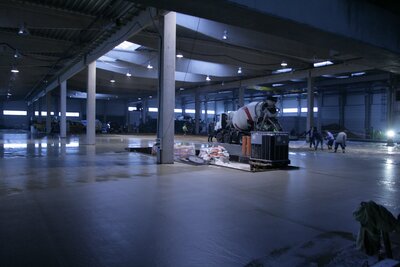 Železobetonové kryty  v hale