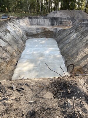 Jáma pro opěrnou zeď a jáma pro základové patky