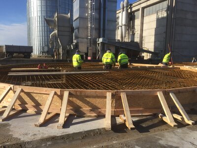 Základová deska pod obilná sila