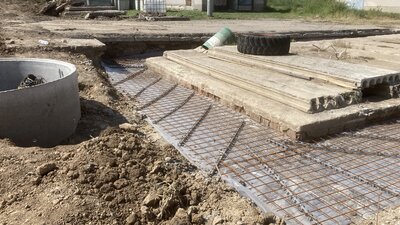 Sběrná jímka a nová přečerpávací jímka - začátek rekonstrukce 