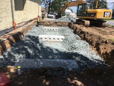 Stodoly - rekonstrukce - základy pro kondezátory