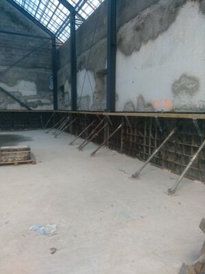 Stodoly - rekonstrukce - sokly, podlahy