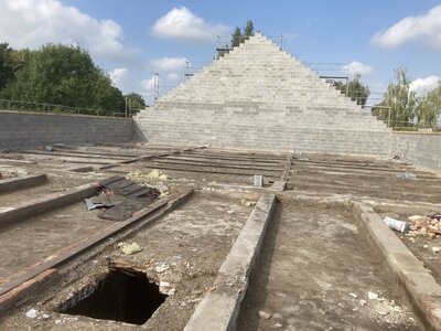 Stodoly - rekonstrukce - demolice stropu