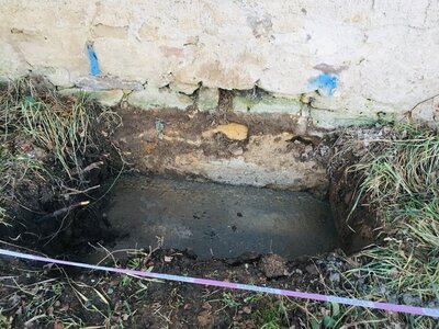 Stodoly - rekonstrukce - patky pod základy